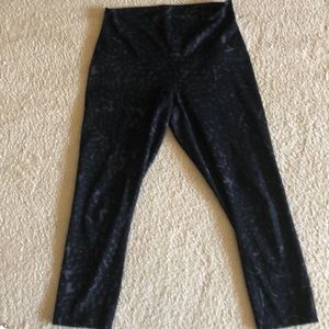 Lululemon Wunder Under 21” legging